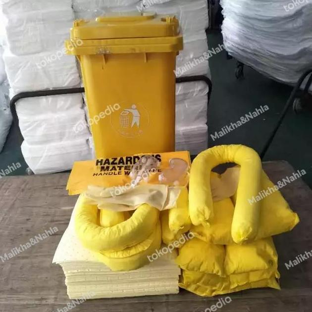 oil spill kit