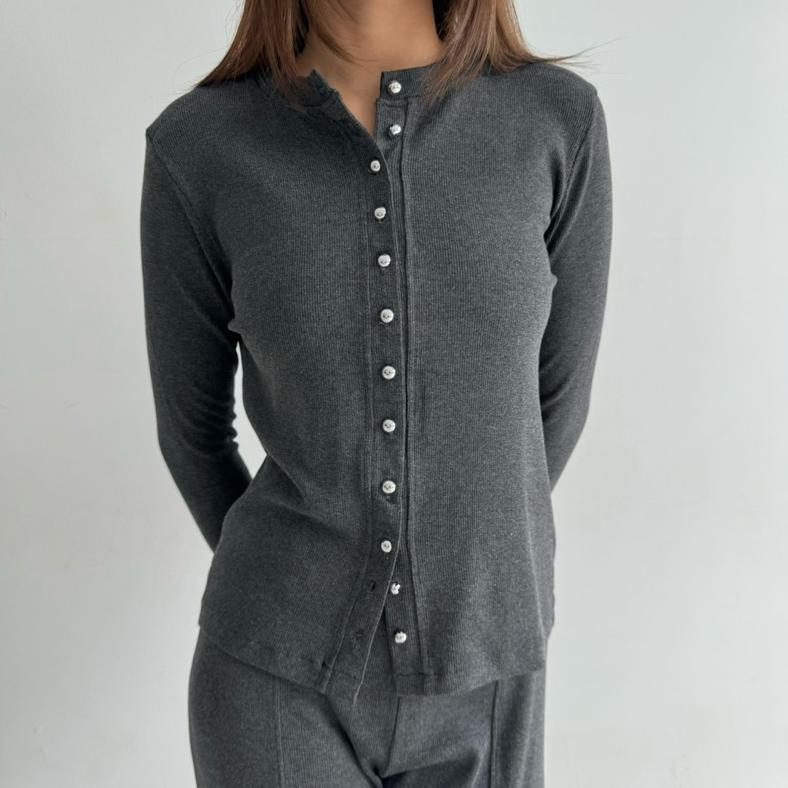 EXCLUSIVE KAIA TOP | ATASAN KNIT WANITA LENGAN PANJANG BASIC KOREAN TOP SUMMER BAJU KNIT KANCING RIB