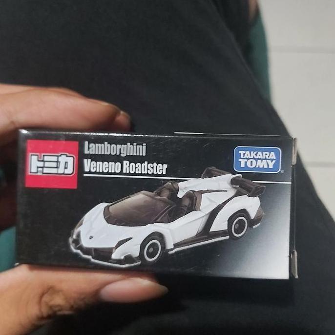 Tomica Lamborghini Veneno Roadster White