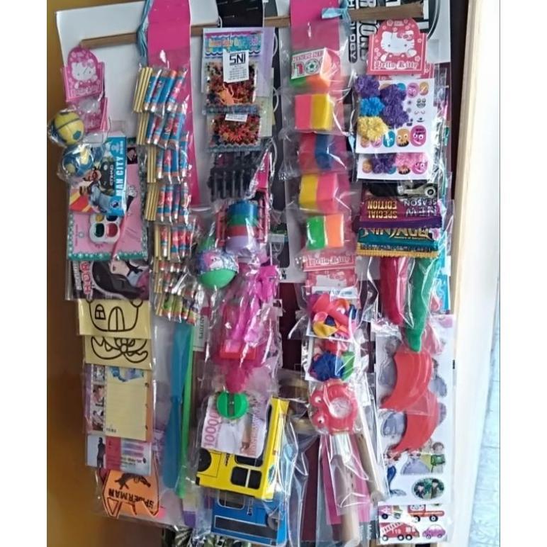 50 pcs MAINAN SIAP JUAL ecer 1000 mainan lembaran titip di warung