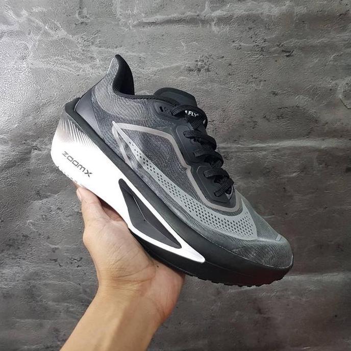 Sepatu Running Nike Zoom Fly Man