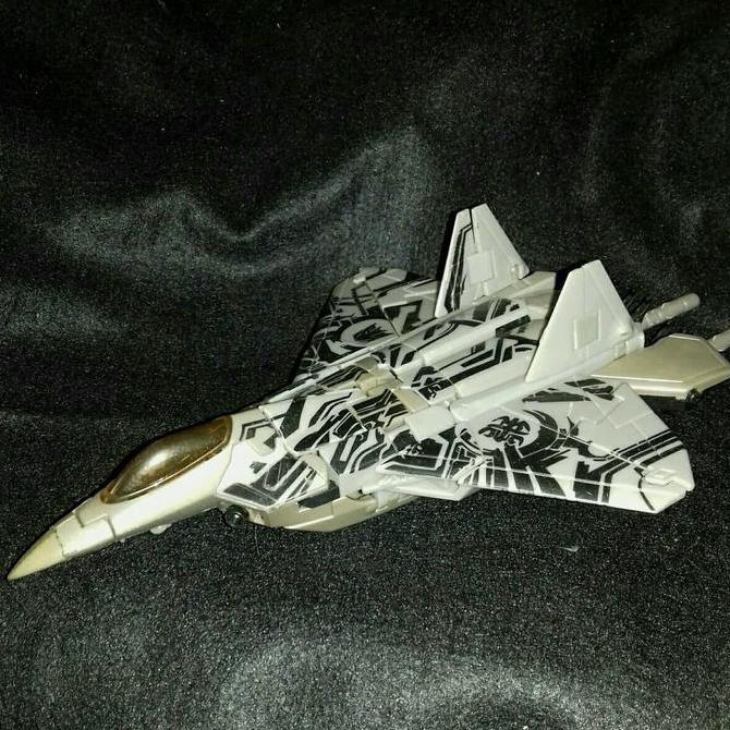 Transformers Revenge of the fallen Voyager Class Starscream by Hasbro