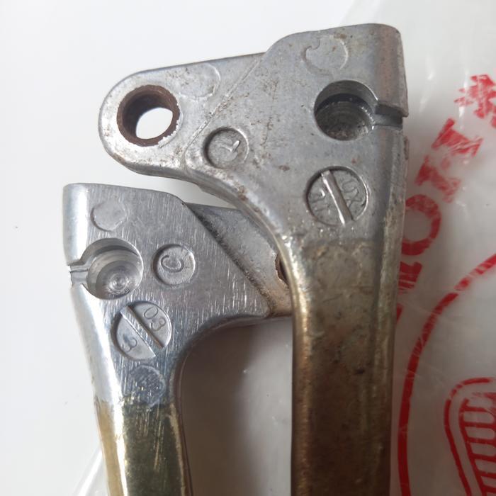 Saklar Holder Kanan Kiri Gas Luar Set Baut Handle Ori Original Nos Gl100 Gl125 Aplikasi Cg110 Cg125 
