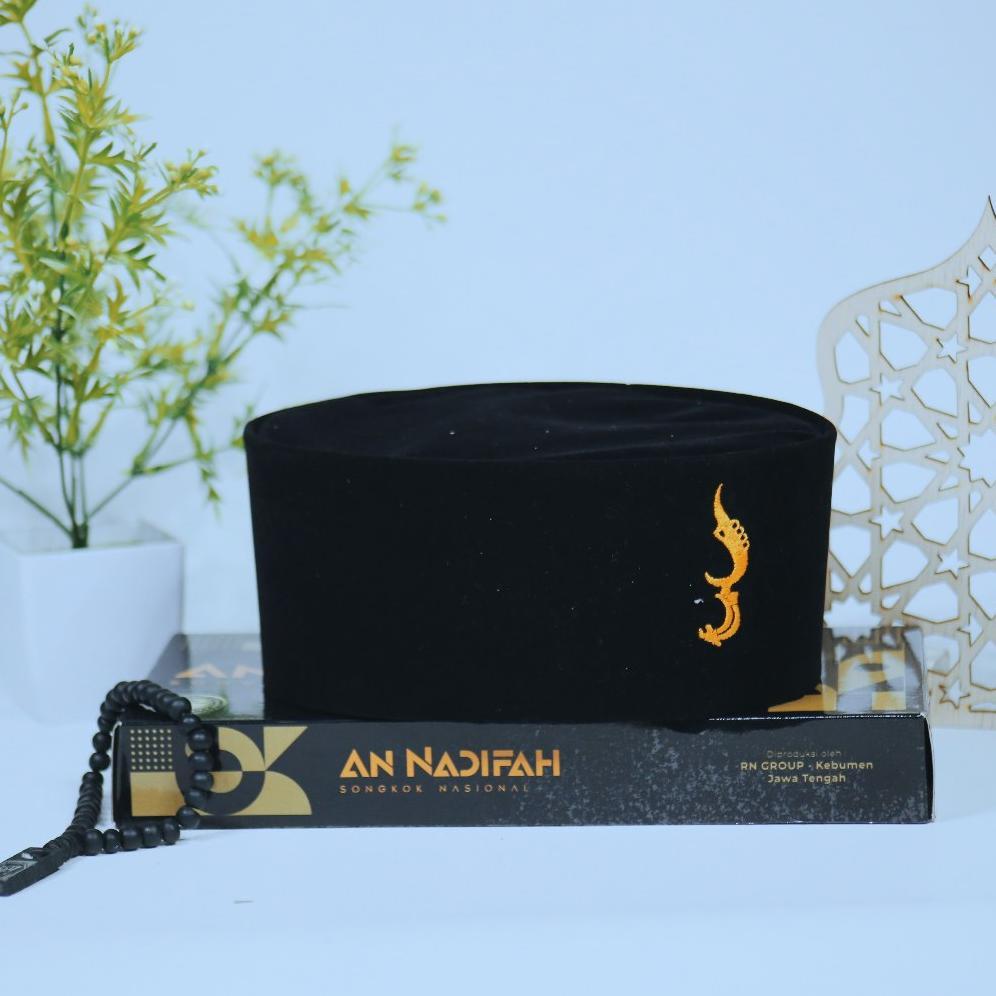 PROMO TERBARU Songkok Hitam Peci Logo Kujang Perak dan Emas tinggi Normal (9 cm) + Ada Dus Setiap Pe