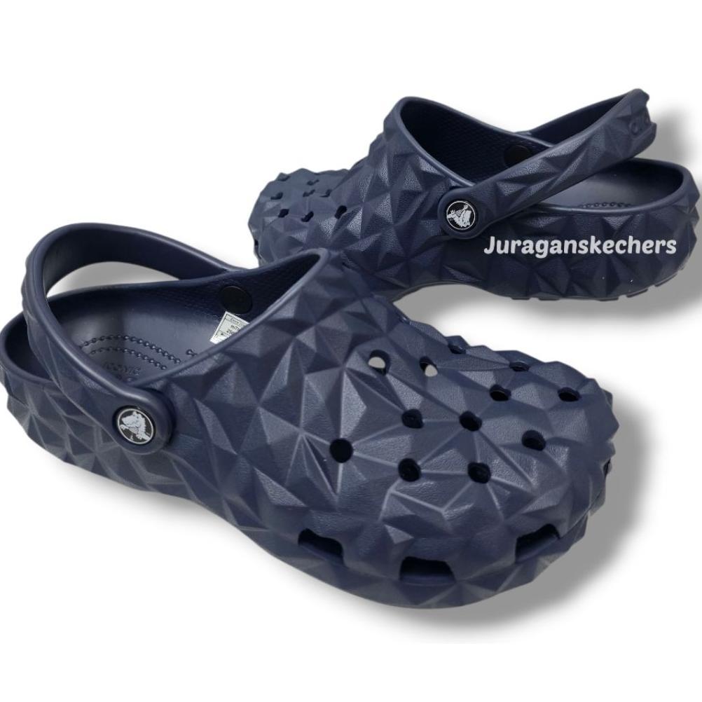 BEST DEALS CROCS CLASSIC GEOMETRIC UNISEX/CROCS GEOMETRIC/CROCS PRIA/CROCS WANITA/SANDAL CROCS PRIA/