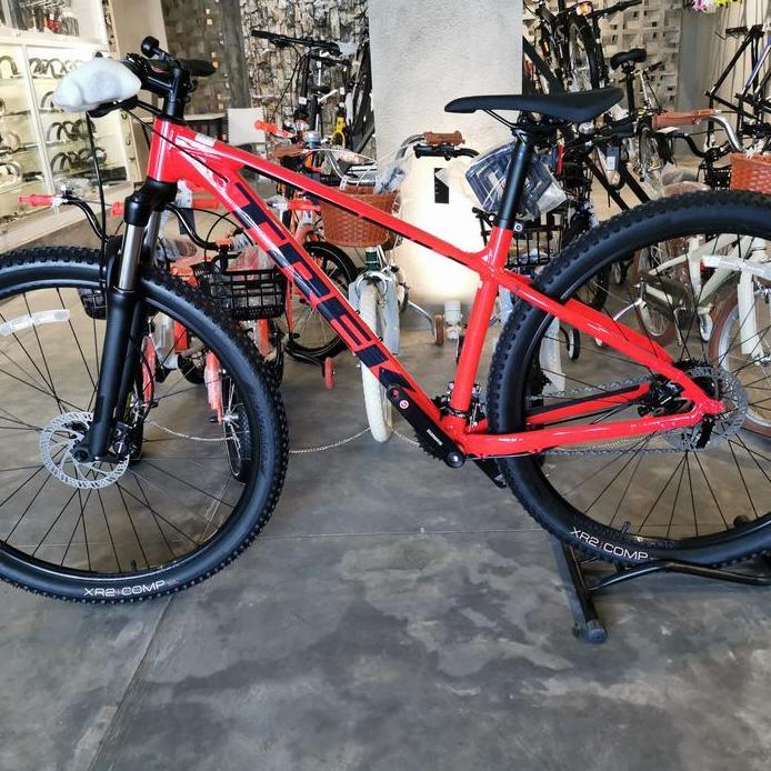Ready trek bike marlin 6 merah size m