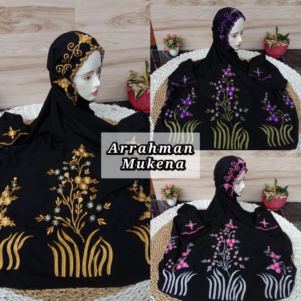 Mukena Terusan Katun Mikro Dasar Hitam Motif Bunga Ilalang