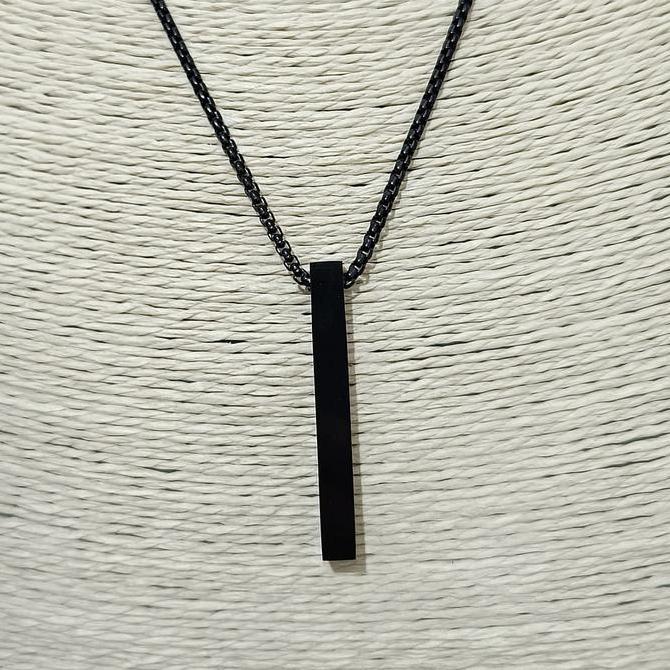 Cool- Kalung  Liontin Balok Titanium  Laki-Laki