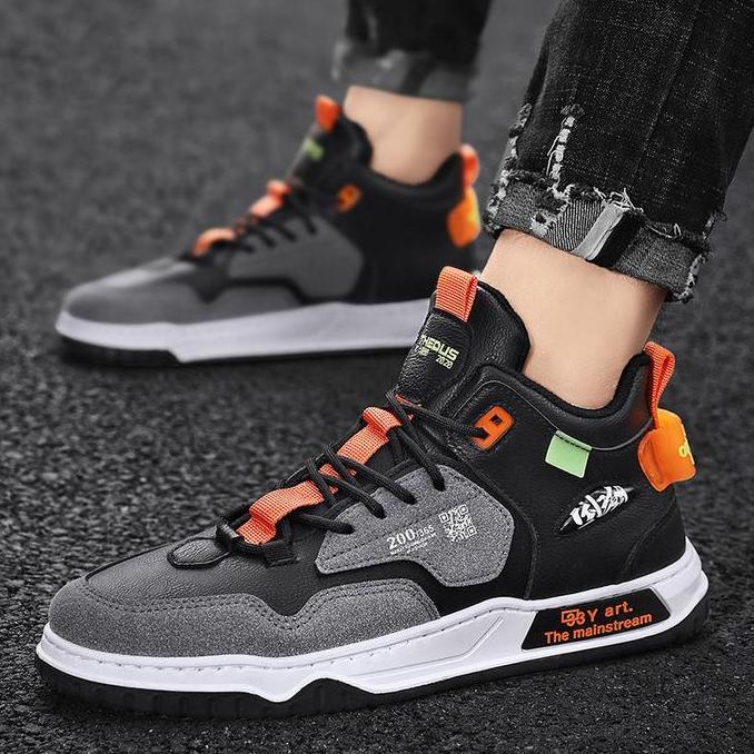 Casual- Panarybody H2052 Sepatu Pria Modis Terbaru Sneakers Cowok Paling