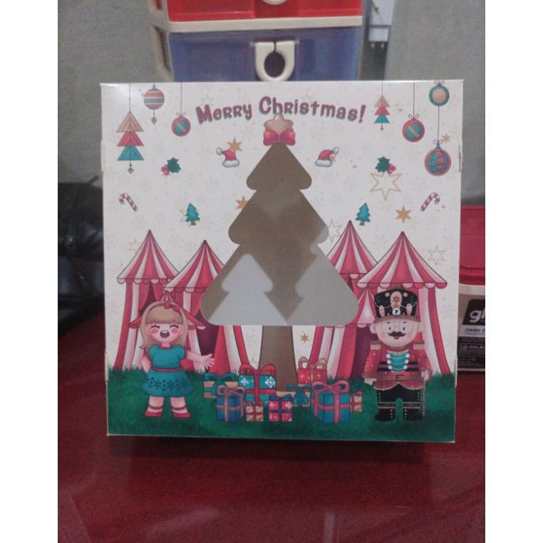Dus Square Box Merry Christmas Edisi Natal 22x22x7.5