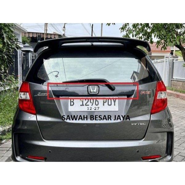 Trunk Lid Garnish List Hitam Pintu Bagasi Belakang Jazz S Rs Ge8 Original Dan Terpercaya
