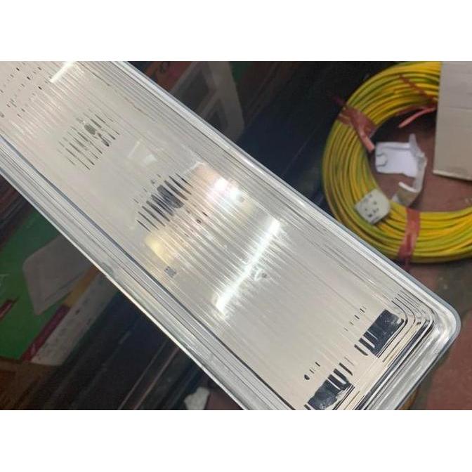 Set Kap Lampu Tl Led Philips 16 Watt 2X36 Watt Waterproof Ip65 120Cm