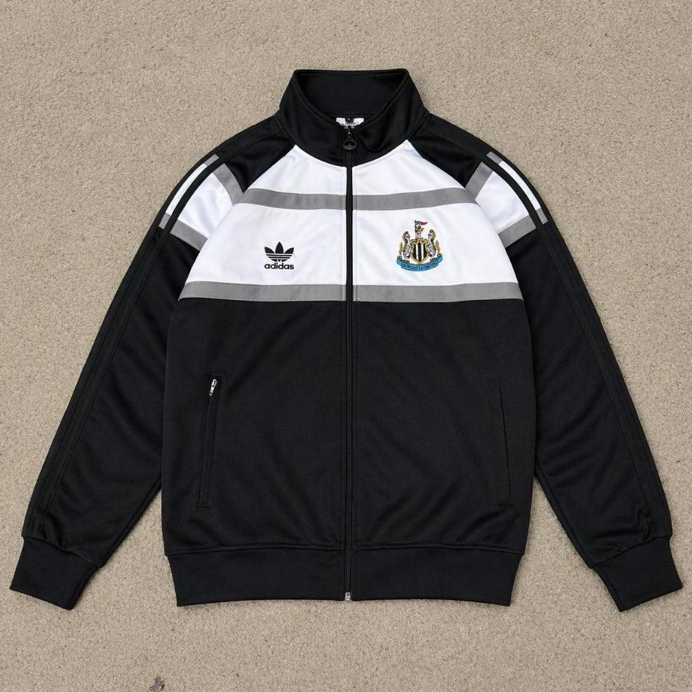 new jaket tracktop king mu