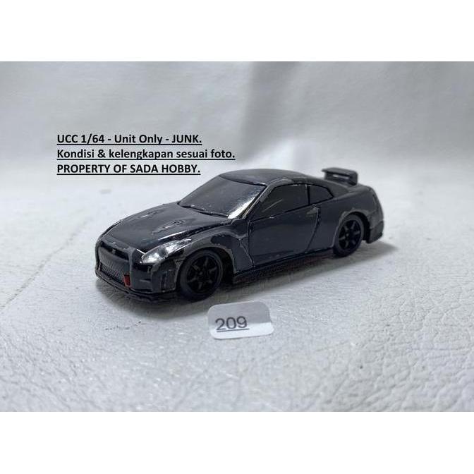 UCC 1/64 NISSAN GT-R NISMO R35 BLACK UNIT ONLY SHOBBY