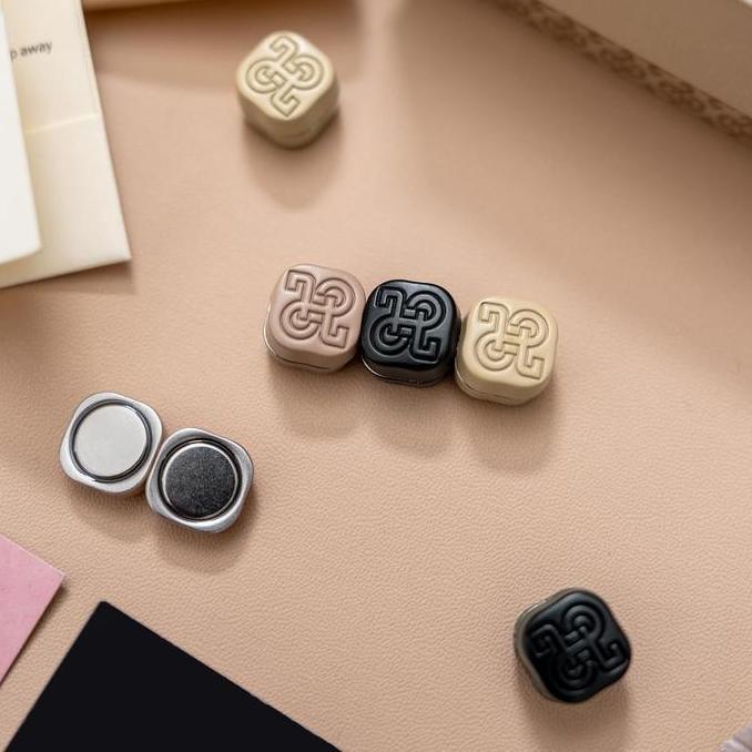 Autonoma Pin Magnet Heaven Lights