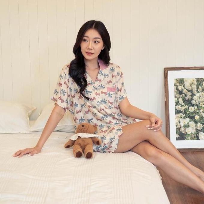 Qiu- Ladicesleepwear - Baju Tidur Bahan Rayon Model Setelan Celana Pendek