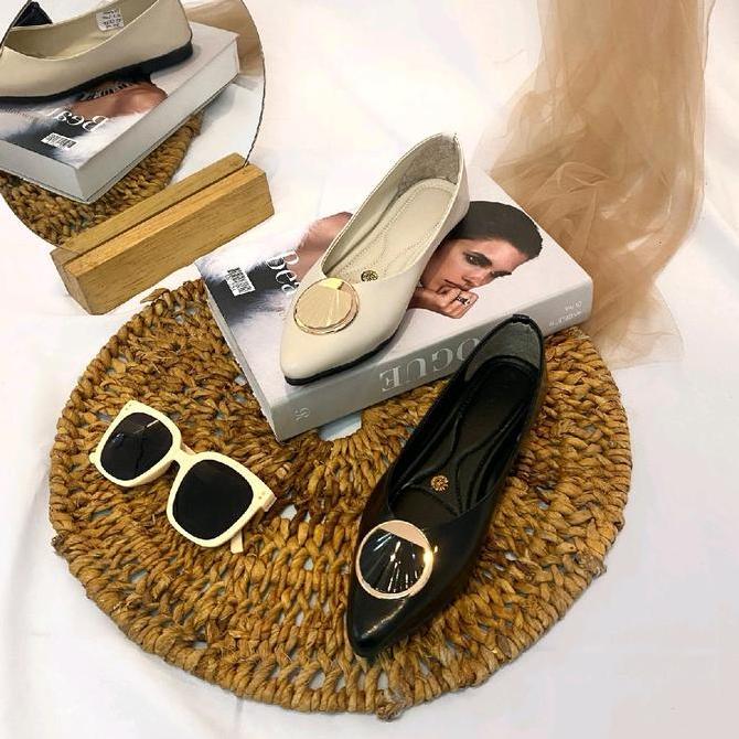 PREMIUM / Flatshoes hitam/Flatshoes kerja/Flatshoes kuliah Wanita