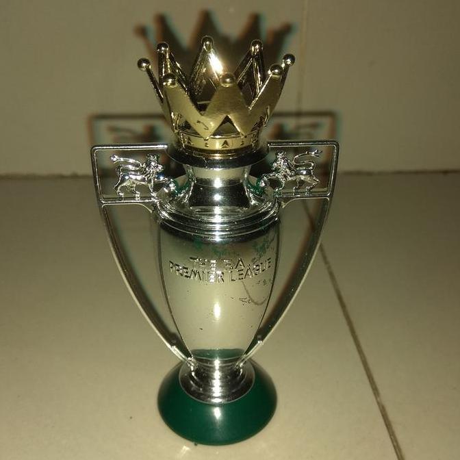 Mini Trophy Liga Inggris merk Subbuteo Premier League Trophy