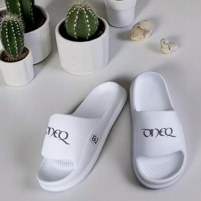 DN13 - Sandal Slop pria / sandal distro pria  terbaru / sandal Karet pria dan wanita kekinian 36-44 
