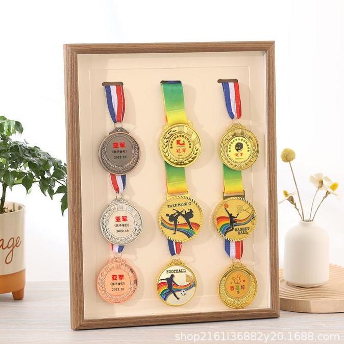9 Slot Bingkai Medali Pajangan Pigura Medali Dinding Tempel Aesthetic