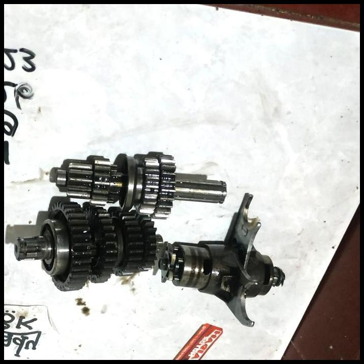 TERLARIS GIGI RASIO C70 C700 C800 4 SPEED ORIGINAL