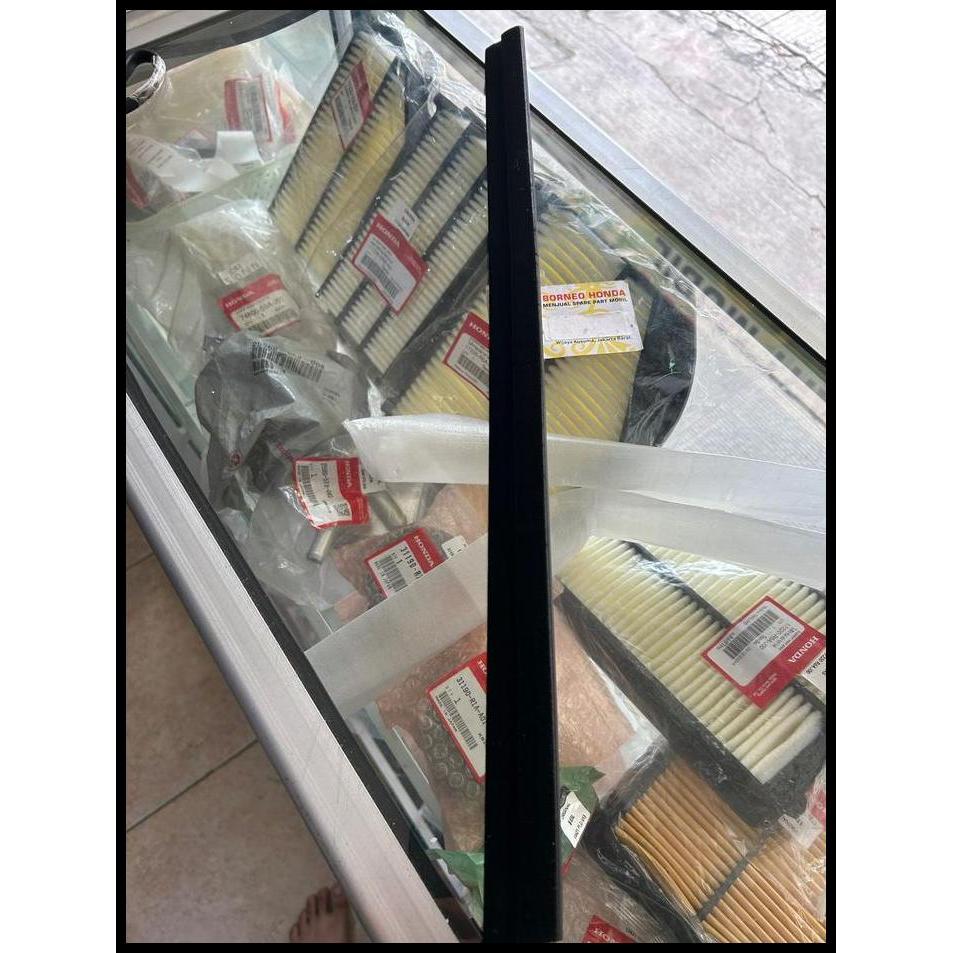 HOT DEAL LIST PELIPIT KACA DALAM MOBIL BLUDUR MOLDING KARET PINTU ADA BULU BULU HALUS FREED GB3 2009