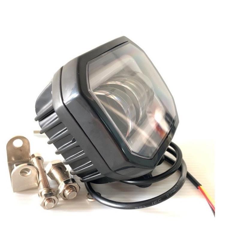 LAMPU TEMBAK LED CWL 3 MATA K30 MODEL KOTAK LAMPU TEMBAK SOROT 3 LENSA