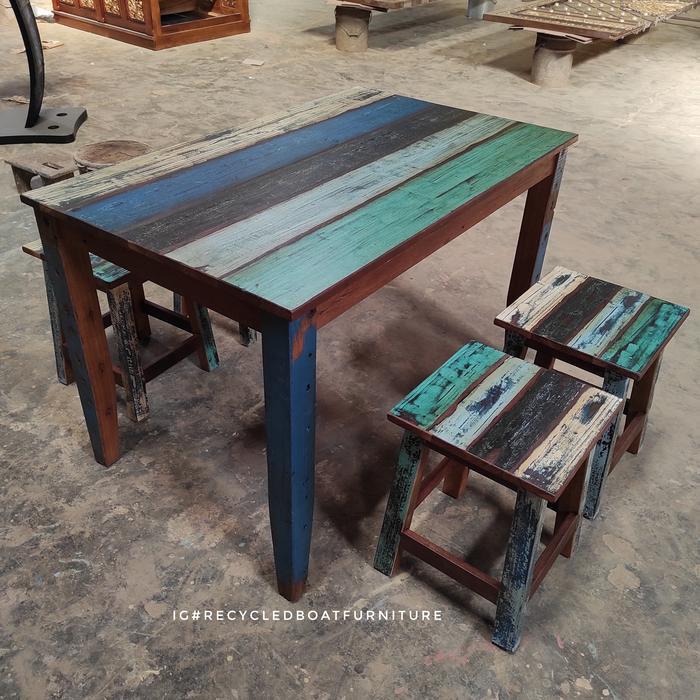 Set Meja Makan Cafe Resto Stool Vintage Kayu Bekas Kapal