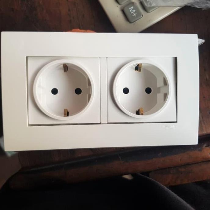 STOPKONTAK 2 LUBANG/LOBANG SCHNEIDER VIVACE / STOP KONTAK 2 LOBANG IB BEST SELLER