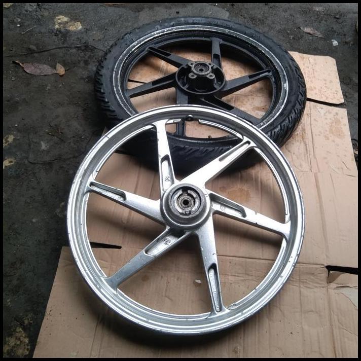 TERLARIS VELG VELEK DEPAN BELAKANG SATRIA 2TAK AGRESIF RU HIU ORIGINAL 