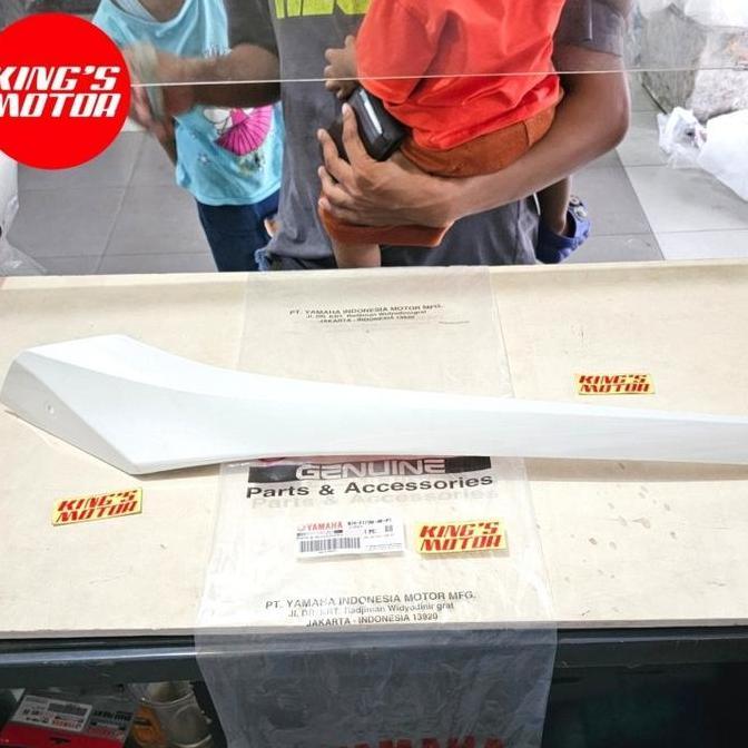 Mole Side Sirip Mole Side Sirip Xmax B74 Putih X-Max Kanan B74-F171M-P1