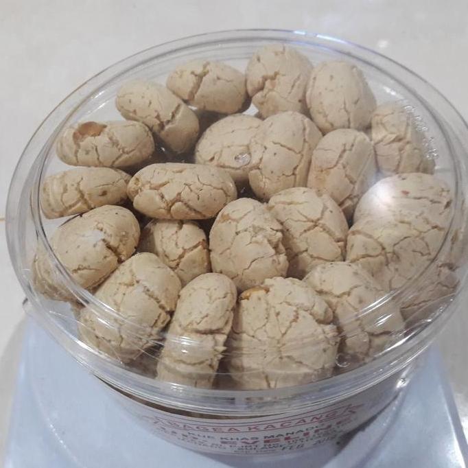 Oleh-Oleh/ Jajanan / Kue Khas Manado - Eveline Bagea Kacang Toples LM