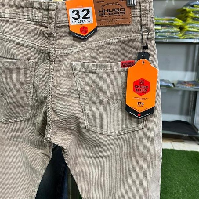 Corduray-Celana Panjang Pria Corduray Celana Panjang Pria Corduray//Celana Xhugo Bless Bahan