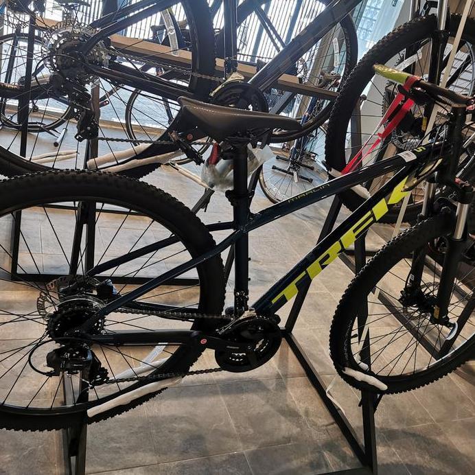 sepeda impor TREK marlin 5