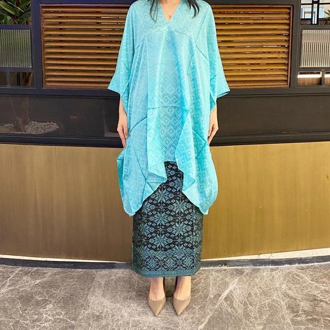 Lausboutique-Tunik Aruna Polos-Seri Daun-Tunik Batik [Hanya Atasan]