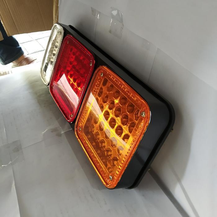Stoplamp Variasi 3 Warna Pelindung Led 24 Volt Lampu Belakang Rem Kedip Mobil Truk Truck Canter Hino
