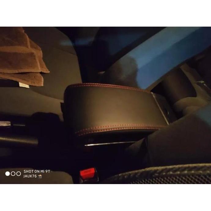 Armrest Mobil 7 USB Port Charger + LED Toyota Vios Yaris 2008 s/d 2022