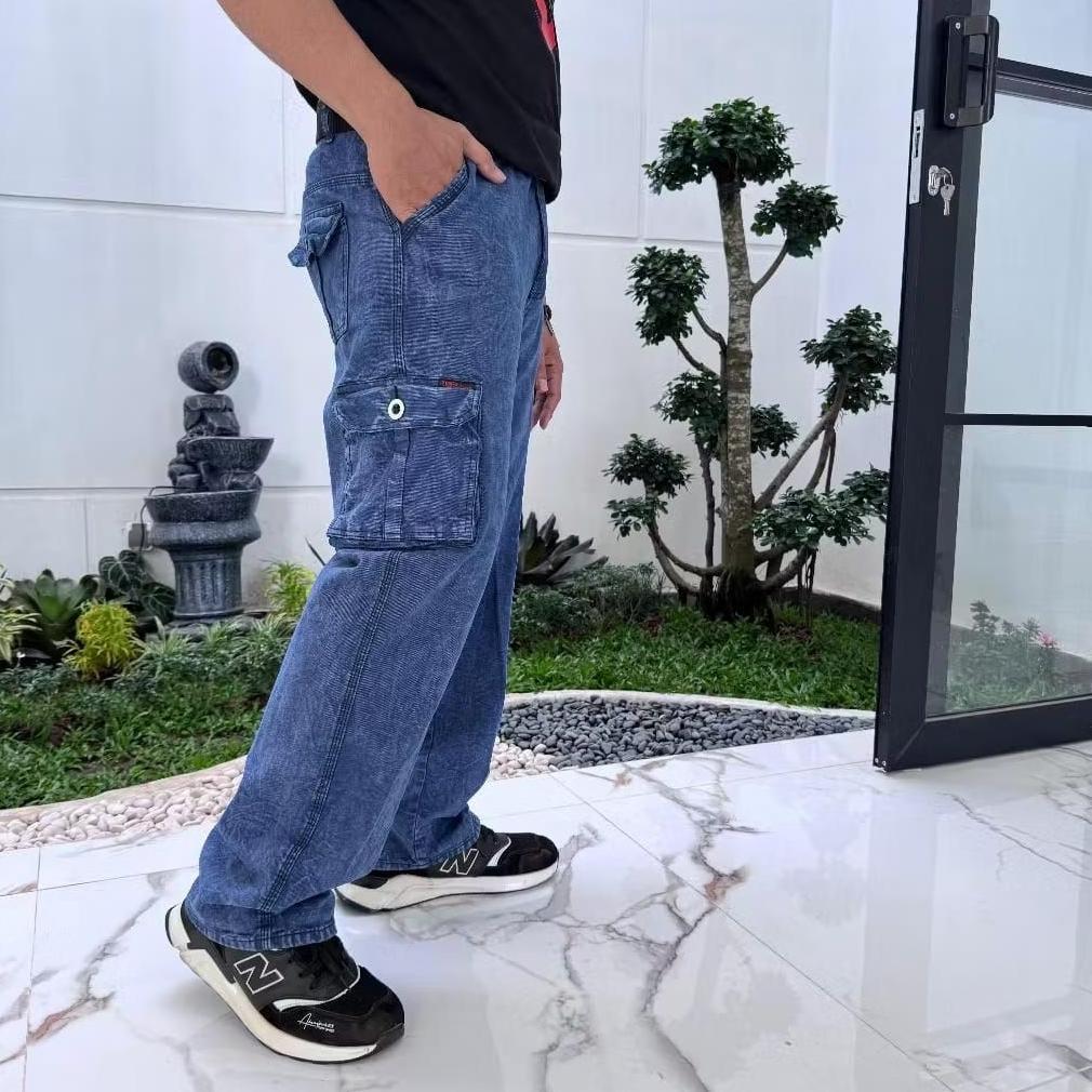 Recommended Long Cargo Pants Jeans Pria Loose Fit  Nstrech Regular Cargo Jeans Denim Black Sandwash 
