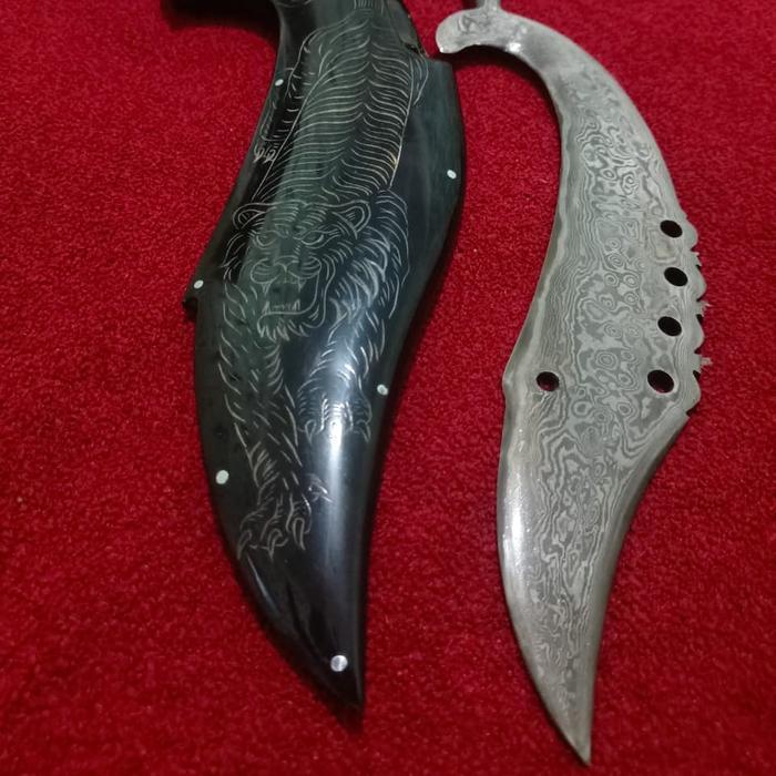 Kujang Macan fulltanduk Balikmipih Pamor .