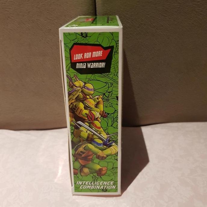 MAINAN FIGURE NINJA TURTLE LEONARDO