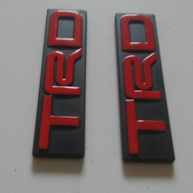Emblem Trd Grill Fortuner 2012