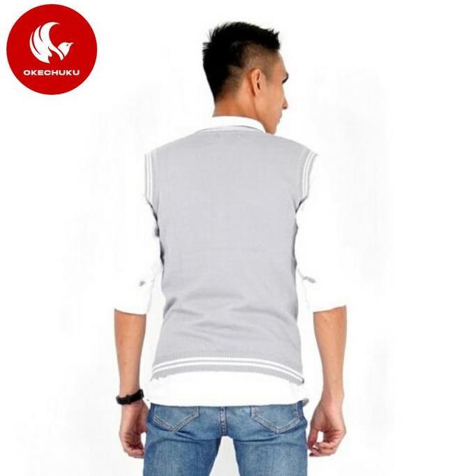Untere- Okechuku Rompi Rajut Halus Abu List Putih Pria / Man Knit Vest Uniform Rompi Rajut Pria Knit