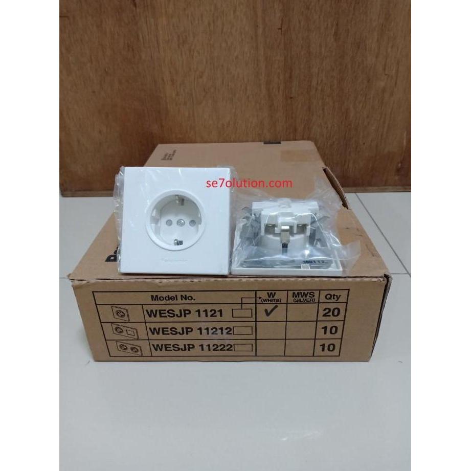 Panasonic Stop Kontak Minimalis Putih