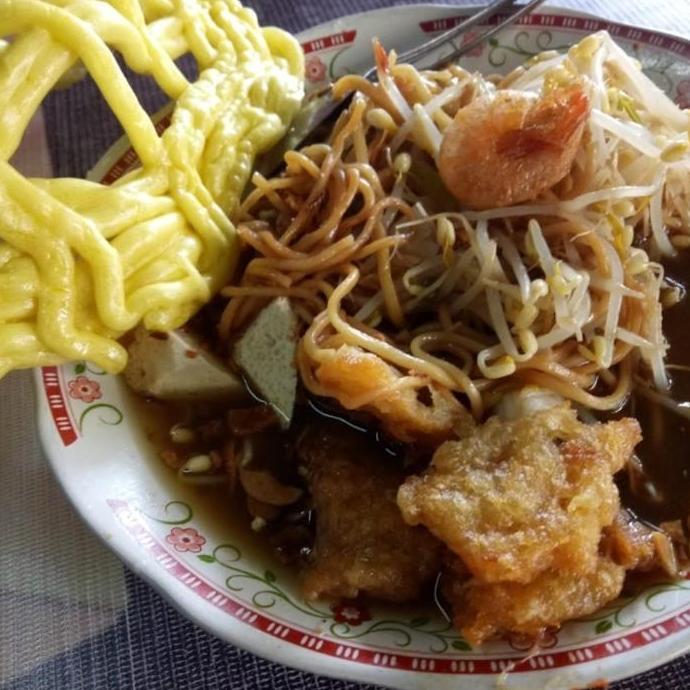 LONTONG MIE MADURA MANTAP
