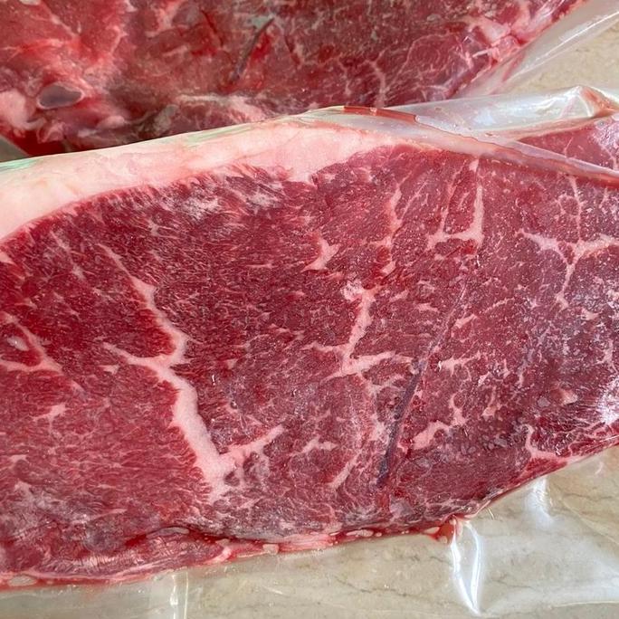 Beff- Sirloin Wagyu Steak - Tokusen Mb 6 Sirloin Steak / Rump