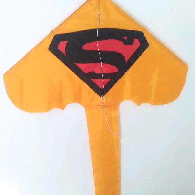 layangan pantai / layang layang kain motif lambang superman bukan layangan hantu atau layangan naga 