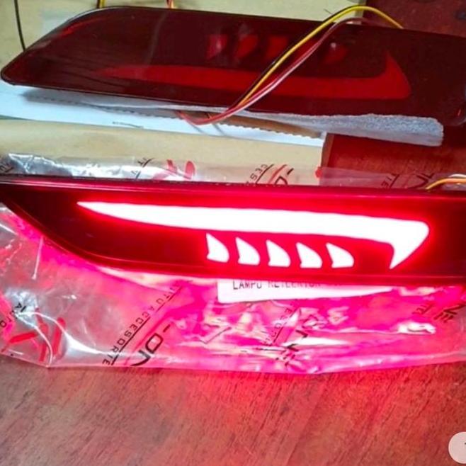 Lampu Reflektor Bamper Brv 2017 Belakang Mobilio/Brv Up