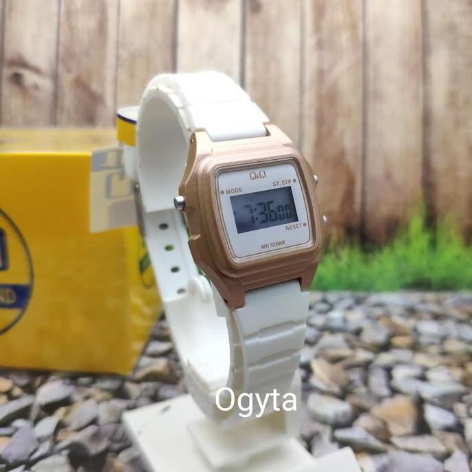 Jam Tangan Anak Wanita Q&Q QnQ Digital Strap Karet LLA2J805Y Original