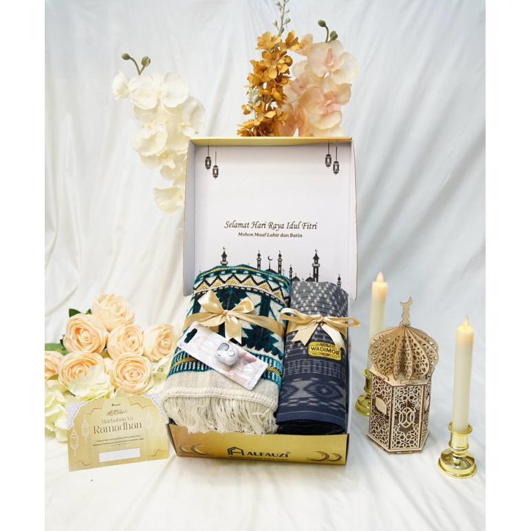 Hampers Sarung Mizan  Hampers Ramadhan Pria Hampers Lebaran / Hampers Alat Sholat  / Paket Seserahan