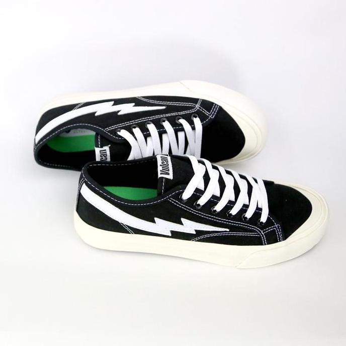 VULCAN - Nanno Basic Black Eyelet - Sepatu Original